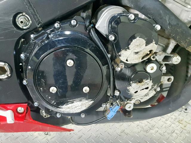 JS1GX72B5J2100063 - 2018 SUZUKI GSX1300 RA RED photo 17