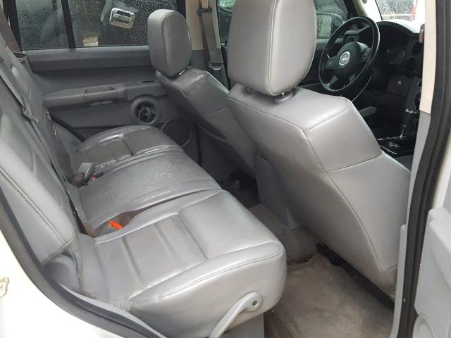 1J8HG48N96C167110 - 2006 JEEP COMMANDER SILVER photo 6