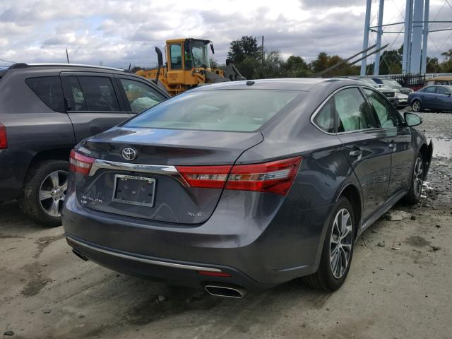 4T1BK1EB2JU274843 - 2018 TOYOTA AVALON XLE GRAY photo 4