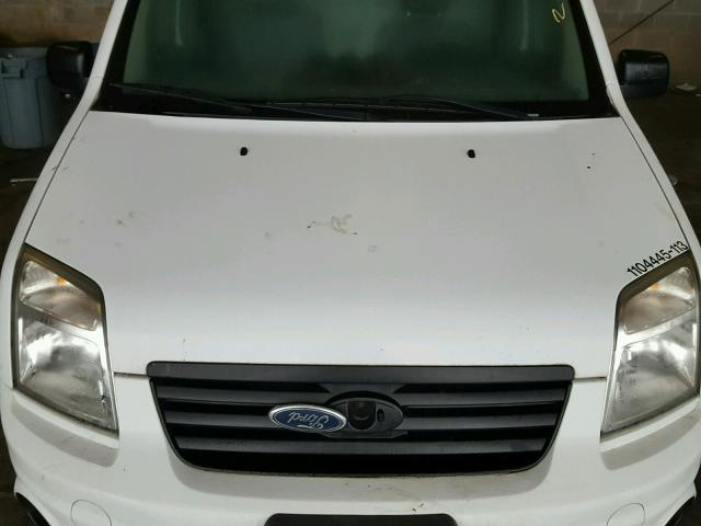 NM0LS7BN5DT136313 - 2013 FORD TRANSIT CO WHITE photo 7