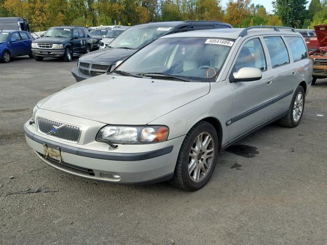 YV1SW53D512063369 - 2001 VOLVO V70 T5 TUR SILVER photo 2