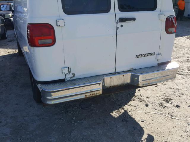 2B7HB21Y2VK565062 - 1997 DODGE RAM VAN B2 WHITE photo 9