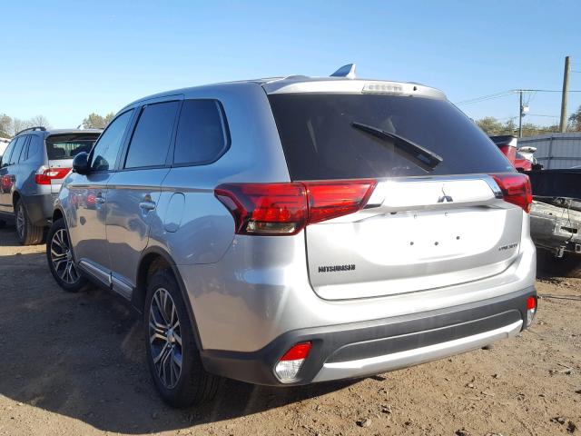 JA4AZ2A33JZ005439 - 2018 MITSUBISHI OUTLANDER SILVER photo 3