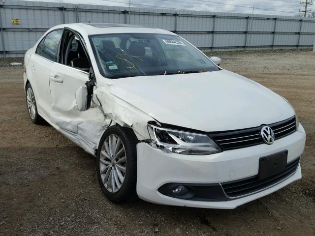 3VWLX7AJ1DM406815 - 2013 VOLKSWAGEN JETTA SEL WHITE photo 1