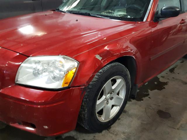 2D4FV48V55H535592 - 2005 DODGE MAGNUM SXT RED photo 9