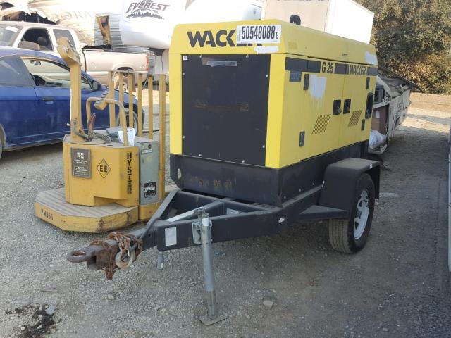 5AJGS1110XB000066 - 1999 WACK GENERATOR YELLOW photo 2