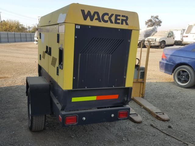 5AJGS1110XB000066 - 1999 WACK GENERATOR YELLOW photo 3