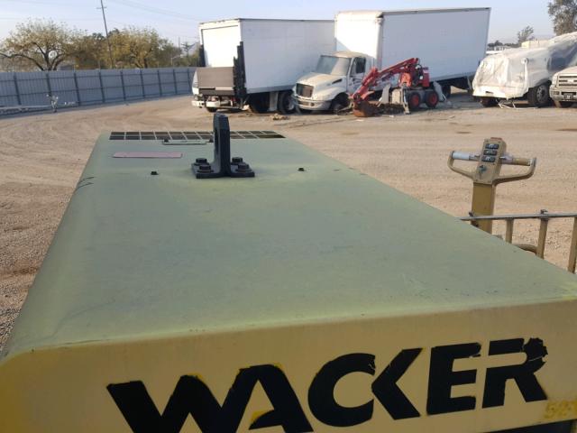 5AJGS1110XB000066 - 1999 WACK GENERATOR YELLOW photo 8