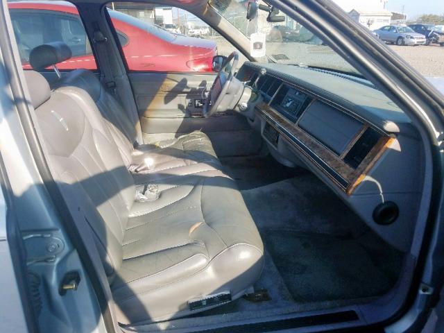 1LNLM82W3PY669582 - 1993 LINCOLN TOWN CAR S SILVER photo 5