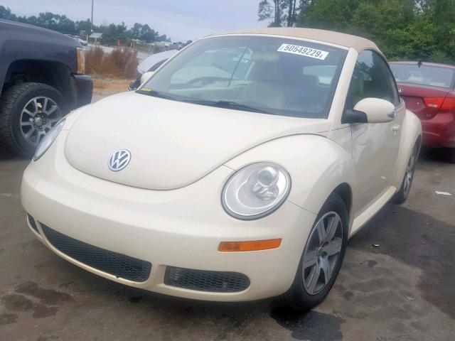 3VWRF31Y96M309965 - 2006 VOLKSWAGEN NEW BEETLE კრემისფერი ფოტო 2