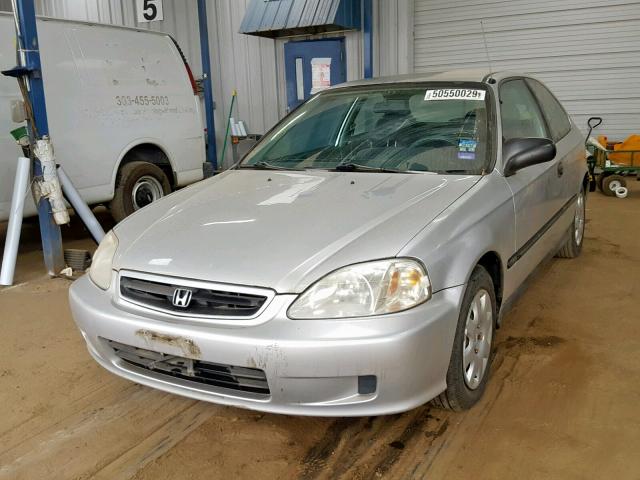 2HGEJ6442YH111872 - 2000 HONDA CIVIC DX SILVER photo 2