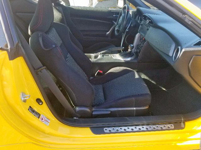 JF1ZNAA16F8706850 - 2015 TOYOTA SCION FR-S YELLOW photo 5