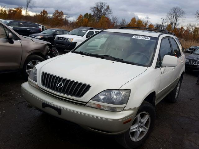 JT6GF10U5Y0064477 - 2000 LEXUS RX 300 WHITE photo 2