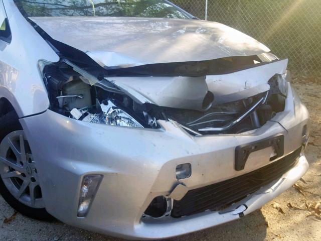 JTDZN3EUXD3194997 - 2013 TOYOTA PRIUS V SILVER photo 9