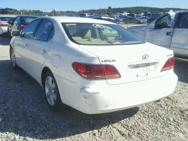 JTHBA30G455057959 - 2005 LEXUS ES 330 WHITE photo 3