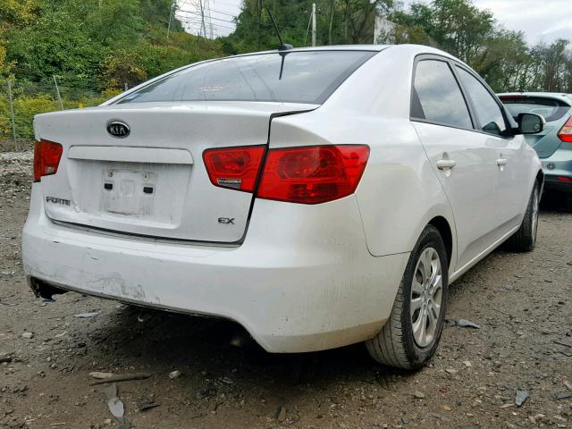 KNAFU4A25C5625830 - 2012 KIA FORTE EX WHITE photo 4