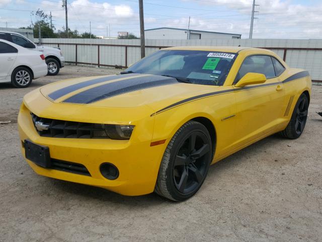 2G1FA1E30C9134381 - 2012 CHEVROLET CAMARO LS YELLOW photo 2