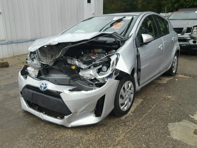 JTDKDTB32F1576634 - 2015 TOYOTA PRIUS C SILVER photo 2