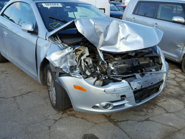 WVWFA71F08V014501 - 2008 VOLKSWAGEN EOS LUX 银色 照片 9