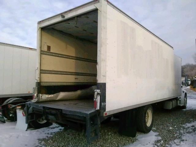 1FVACWCS87DY99032 - 2007 FREIGHTLINER M2 106 MED WHITE photo 4