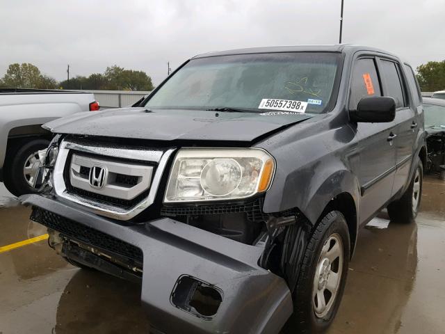 5FNYF3H21AB008412 - 2010 HONDA PILOT LX GRAY photo 2