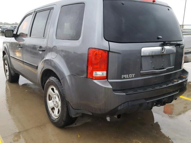 5FNYF3H21AB008412 - 2010 HONDA PILOT LX GRAY photo 3