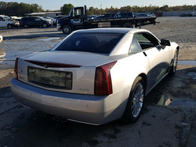 1G6YV36A765604083 - 2006 CADILLAC XLR SILVER photo 4