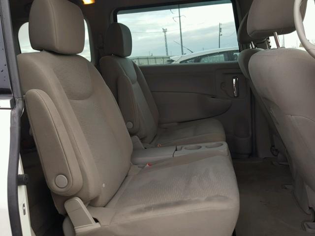 JN8AE2KPXF9121672 - 2015 NISSAN QUEST S WHITE photo 6