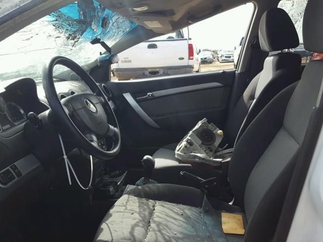 KL1TD6DE7BB158554 - 2011 CHEVROLET AVEO LS WHITE photo 5