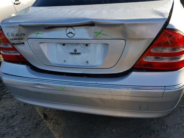 WDBRF61J74A559141 - 2004 MERCEDES-BENZ C 240 SILVER photo 9