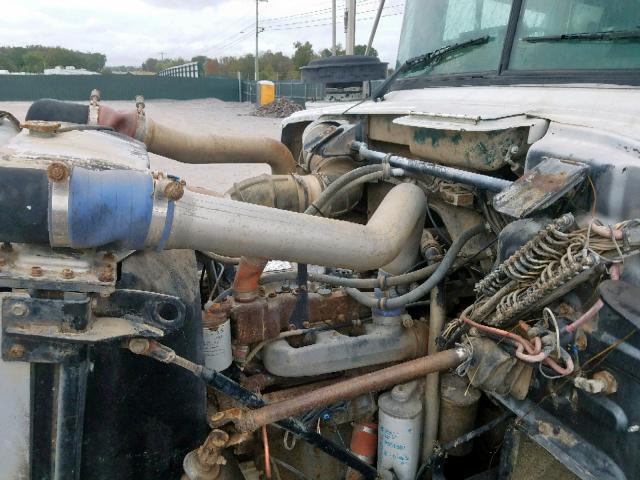 1M2B209CXVM019912 - 1997 MACK 600 DM600 WHITE photo 7