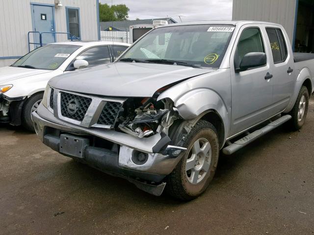 1N6AD07UX7C400882 - 2007 NISSAN FRONTIER C GRAY photo 9