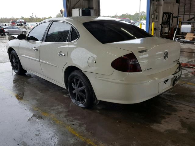 2G4WD552771174311 - 2007 BUICK LACROSSE C WHITE photo 3