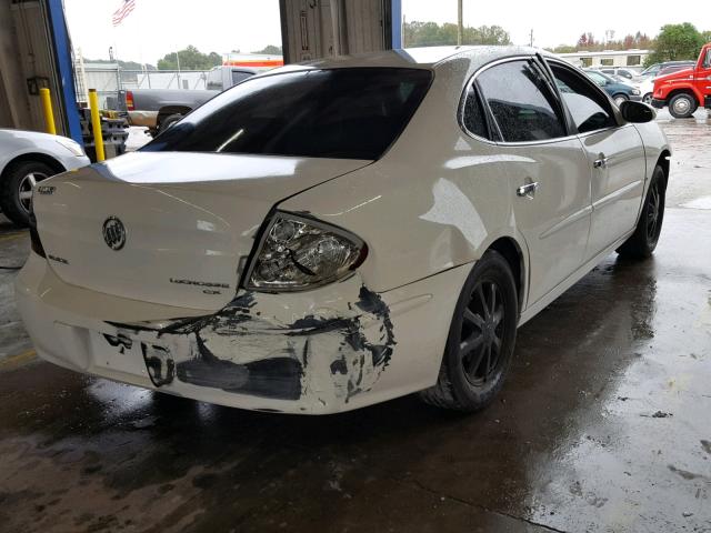 2G4WD552771174311 - 2007 BUICK LACROSSE C WHITE photo 4