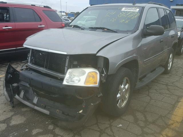 1GKDT13S472279077 - 2007 GMC ENVOY SILVER photo 2