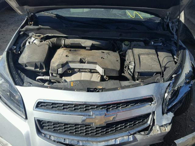 1G11B5SA5DF181982 - 2013 CHEVROLET MALIBU LS 银色 照片 7