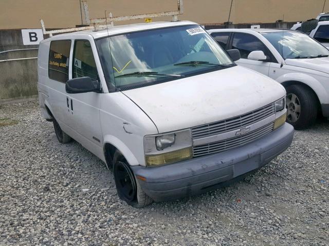 1GCDM19W41B145129 - 2001 CHEVROLET ASTRO WHITE photo 1