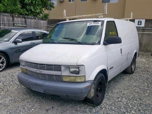 1GCDM19W41B145129 - 2001 CHEVROLET ASTRO WHITE photo 2