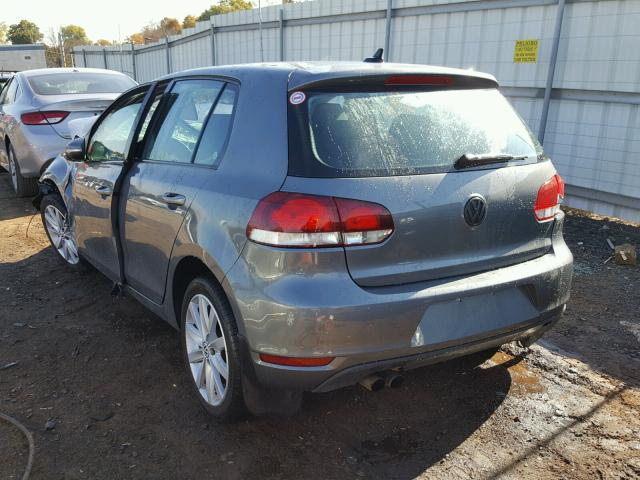 WVWNM7AJ8BW070310 - 2011 VOLKSWAGEN GOLF 灰色 照片 3