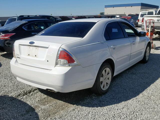 3FAHP06Z07R112110 - 2007 FORD FUSION S WHITE photo 4