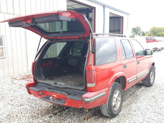 1GNDT13W0X2209789 - 1999 CHEVROLET BLAZER RED photo 4