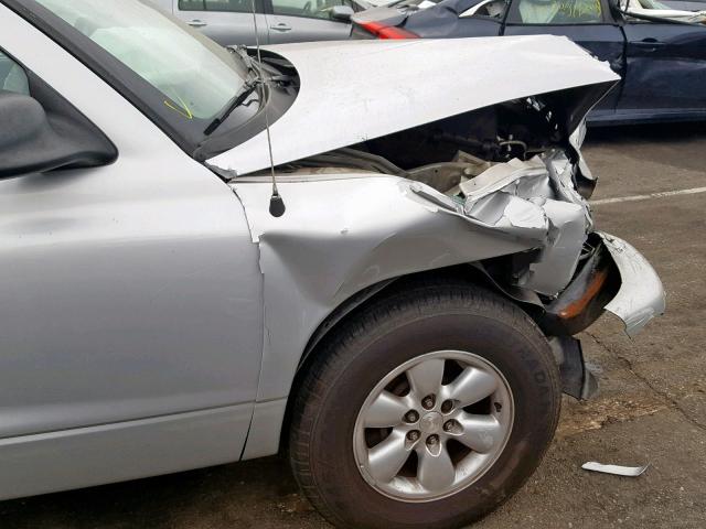 1D4HR38N43F547741 - 2003 DODGE DURANGO SP SILVER photo 9