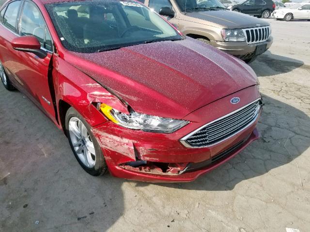 3FA6P0LUXJR208690 - 2018 FORD FUSION SE MAROON photo 9