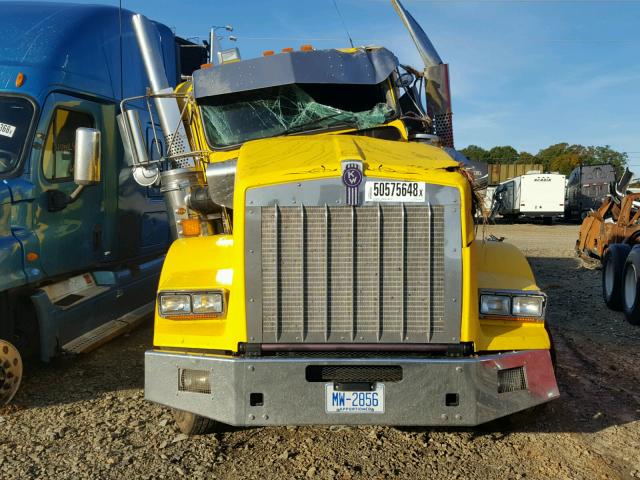 1XKDD49X1HR166620 - 2017 KENWORTH CONSTRUCTI YELLOW photo 9