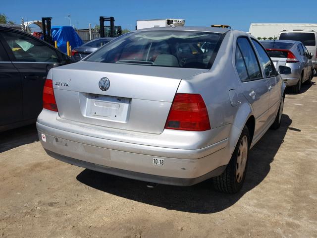 3VWRC29M2XM078042 - 1999 VOLKSWAGEN JETTA GL SILVER photo 4