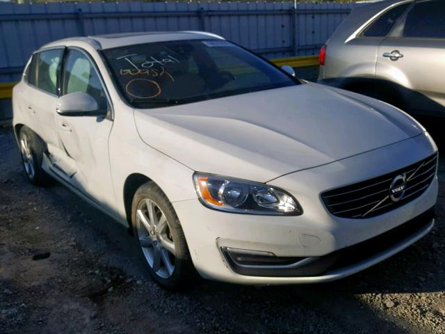 YV140MEK3H1347437 - 2017 VOLVO V60 T5 PRE WHITE photo 1