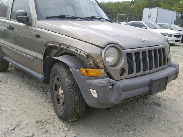 1J4GL48K37W696972 - 2007 JEEP LIBERTY SP BROWN photo 9