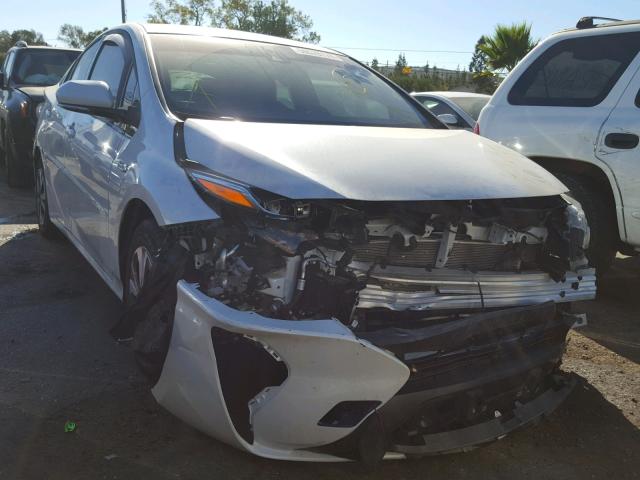 JTDKARFP4J3079977 - 2018 TOYOTA PRIUS PRIM 白色 照片 1