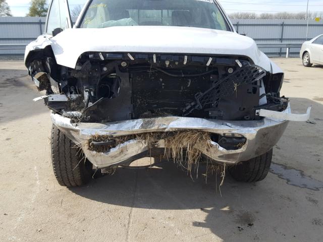 3C6UR5DL2JG278072 - 2018 RAM 2500 SLT WHITE photo 9