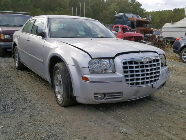 2C3JA53G15H180524 - 2005 CHRYSLER 300 TOURIN SILVER photo 1